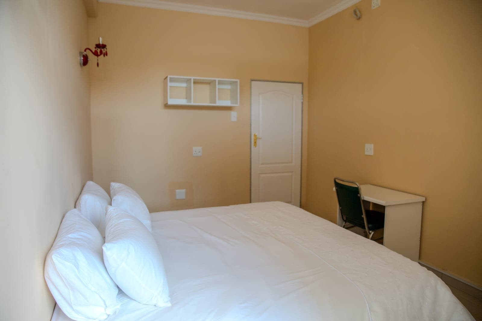 Corner room with city view