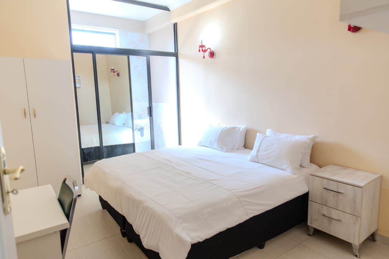 Business traveler suite